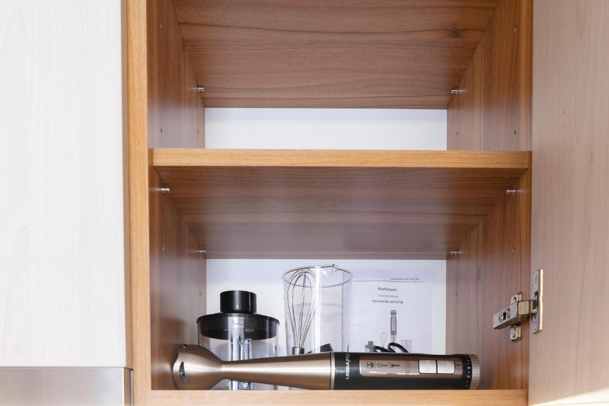New Modern & Cozy Apartment With Free Private Parking And Ev Charging Station Warna Zewnętrze zdjęcie