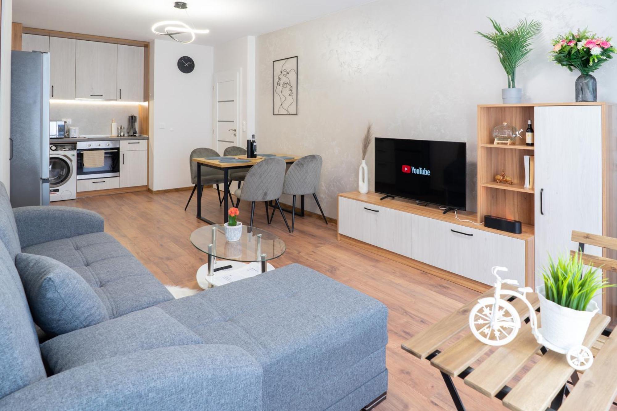 New Modern & Cozy Apartment With Free Private Parking And Ev Charging Station Warna Zewnętrze zdjęcie